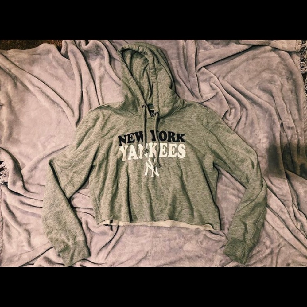 new york yankees cropped hoodie